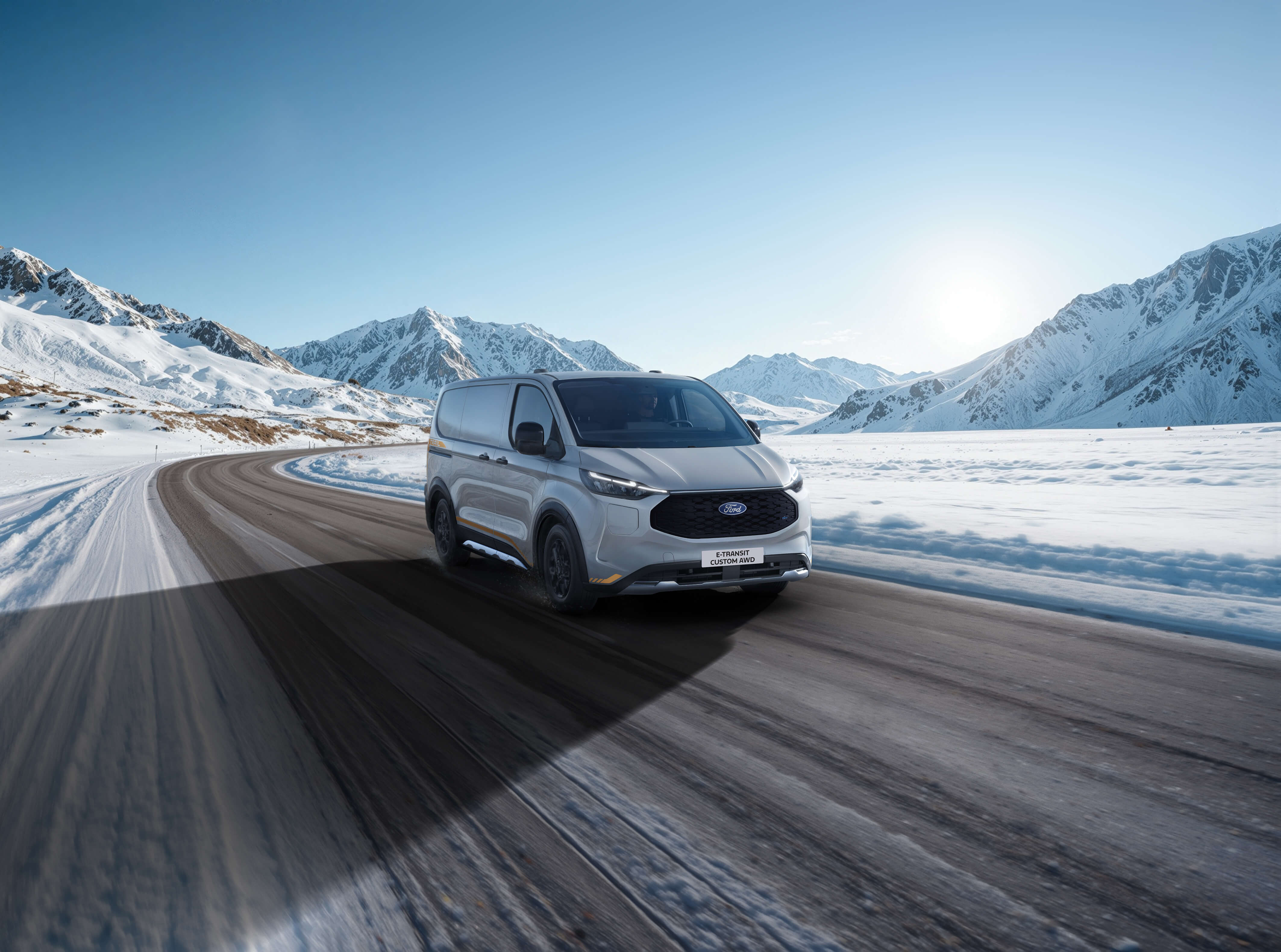 V710_M_L_56319_E-TransitCustomAWDplate_front_RGB